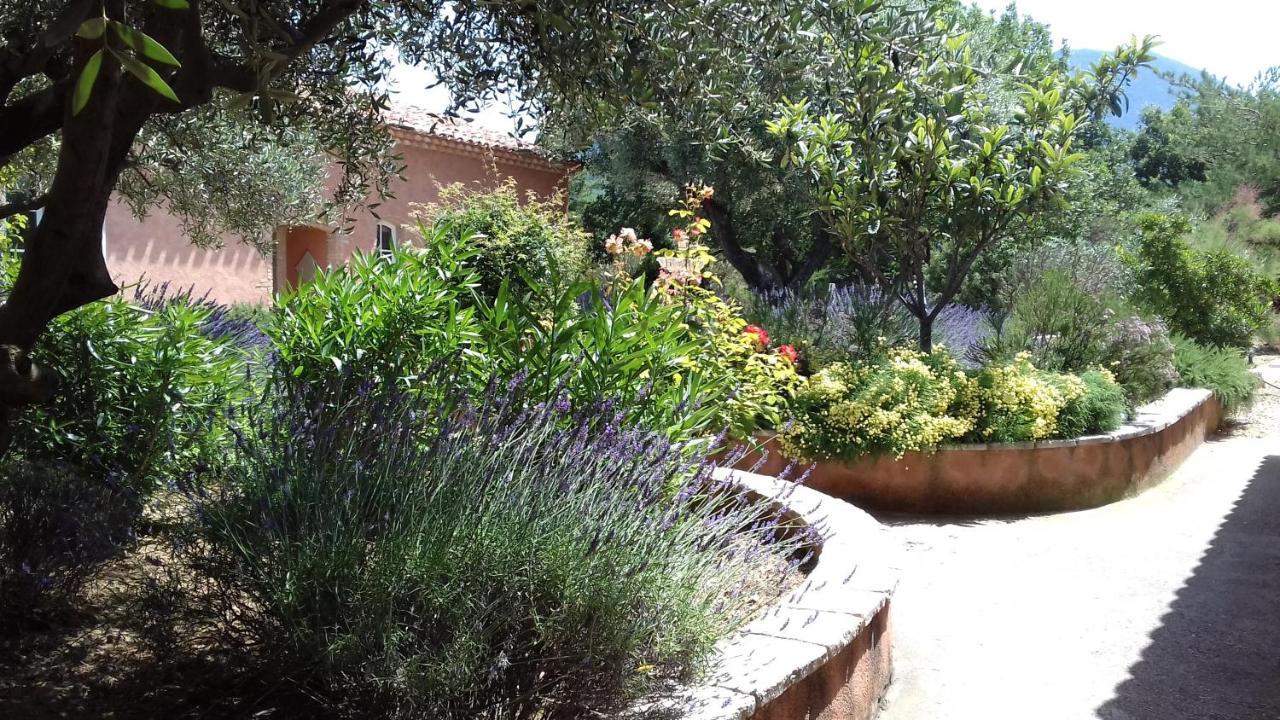 Bed and Breakfast Les Jardins De L'Ermitage Ле Саль-Сюр-Вердон Экстерьер фото